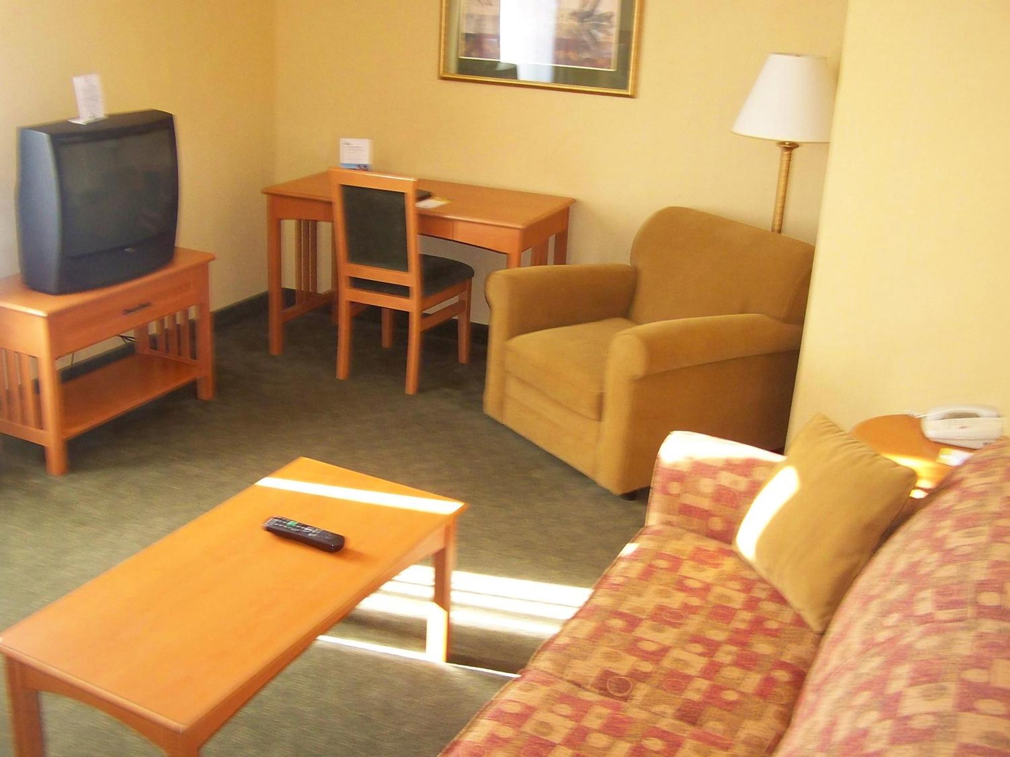 Days Inn By Wyndham Orillia Zewnętrze zdjęcie